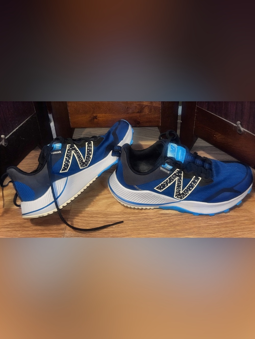 Women’s New Balance Nitrel Trail Runners — Size 10 — Navy/Black — Comfort Insert